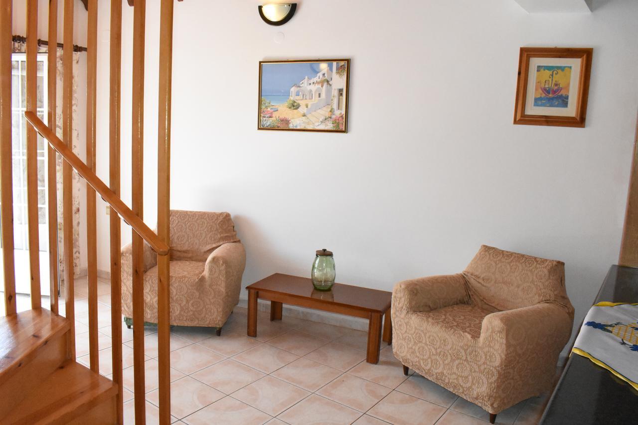 Starvillas Apartments And Studios Agia Efimia 外观 照片